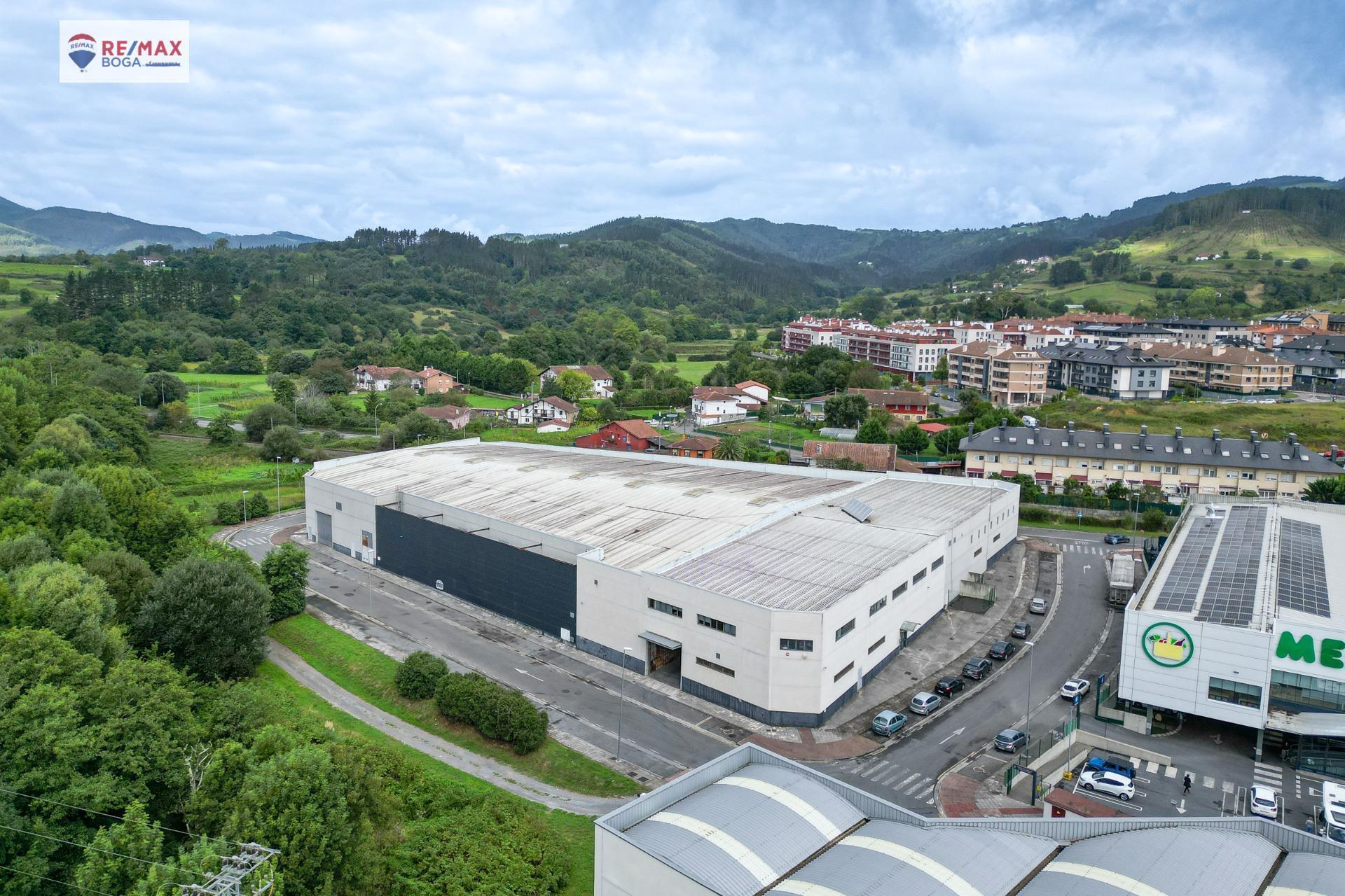 Industrial in Gernika-Lumo, Vizcaya for sale Aerial- Image 1 of 51