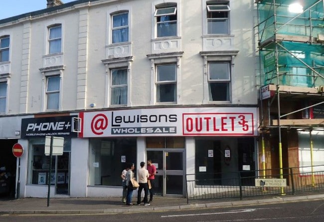 More details for 35 The Triangle, Bournemouth - Retail to Rent