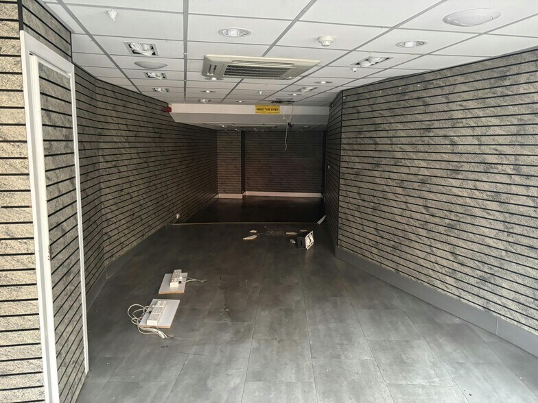 33 Peascod St, Windsor for sale - Building Photo - Image 3 of 7