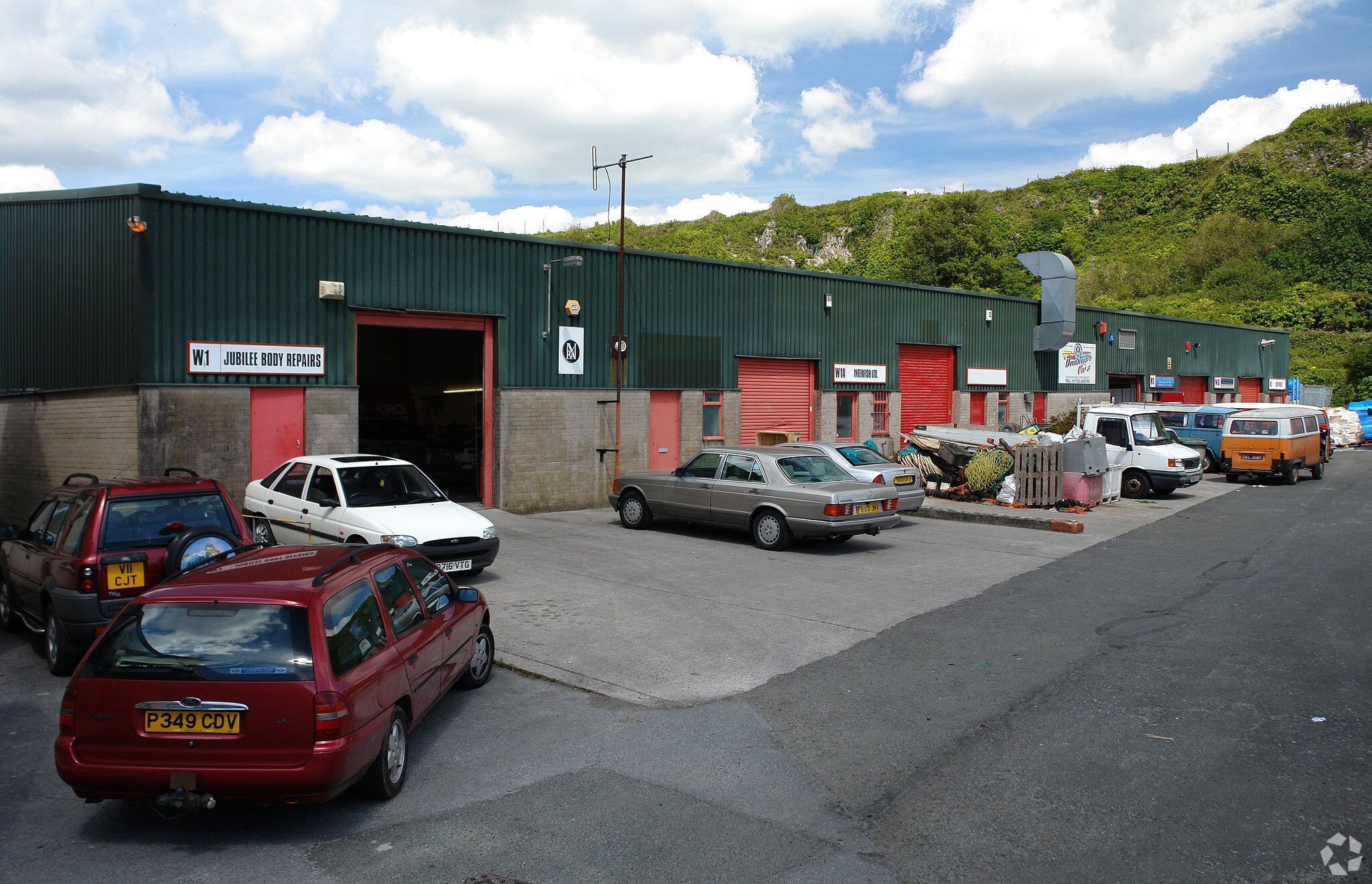 Cattedown Rd, Plymouth to rent Primary Photo- Image 1 of 3