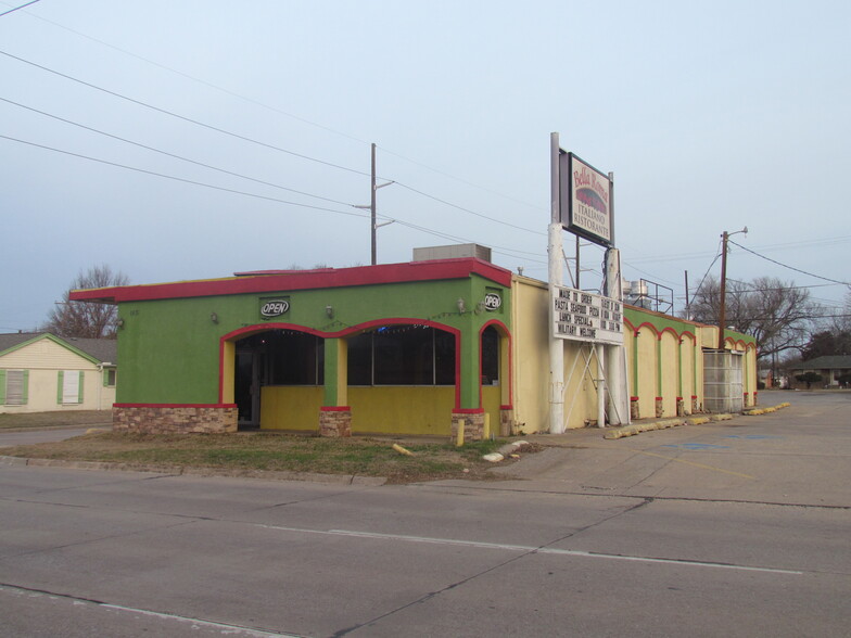 1831 NW Cache Rd, Lawton, OK for sale - Primary Photo - Image 1 of 6