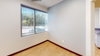 755 Mount Vernon Hwy NE, Atlanta, GA for rent Interior Photo- Image 1 of 9