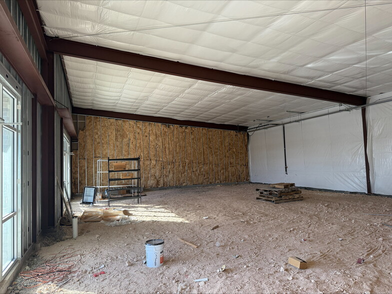 521 TX-214 Hwy, Denver City, TX for rent - Building Photo - Image 3 of 10