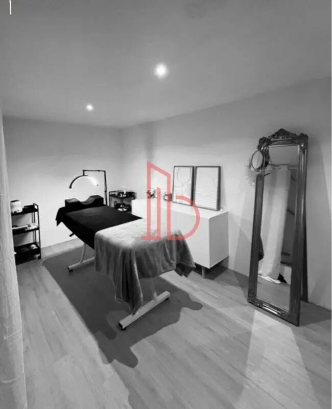 Office in Bordeaux to rent Interior Photo- Image 1 of 6