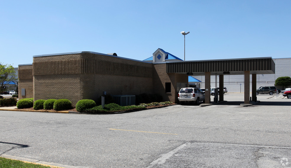 834-850 Hardee Rd, Kinston, NC for sale - Building Photo - Image 2 of 2