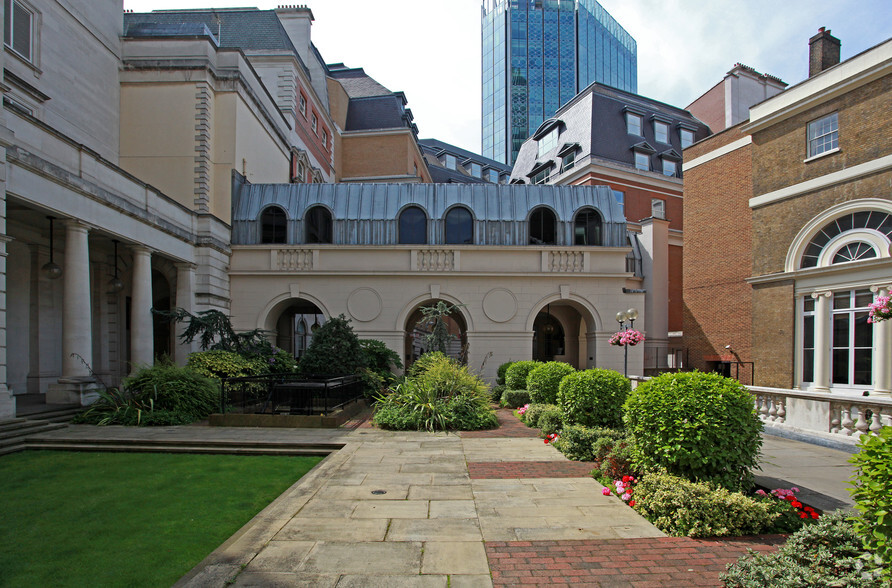 Old Broad St, London for rent - Building Photo - Image 2 of 11