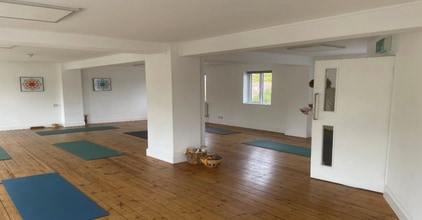 2-4 Hawthorn Way, Cambridge to rent Interior Photo- Image 1 of 2