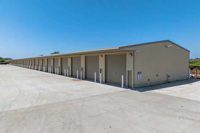 More details for 14600 N US Highway 169, Smithville, MO - Industrial to Rent
