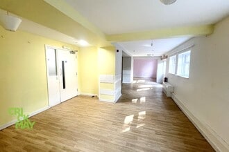 North St, Horsham to rent Interior Photo- Image 2 of 5