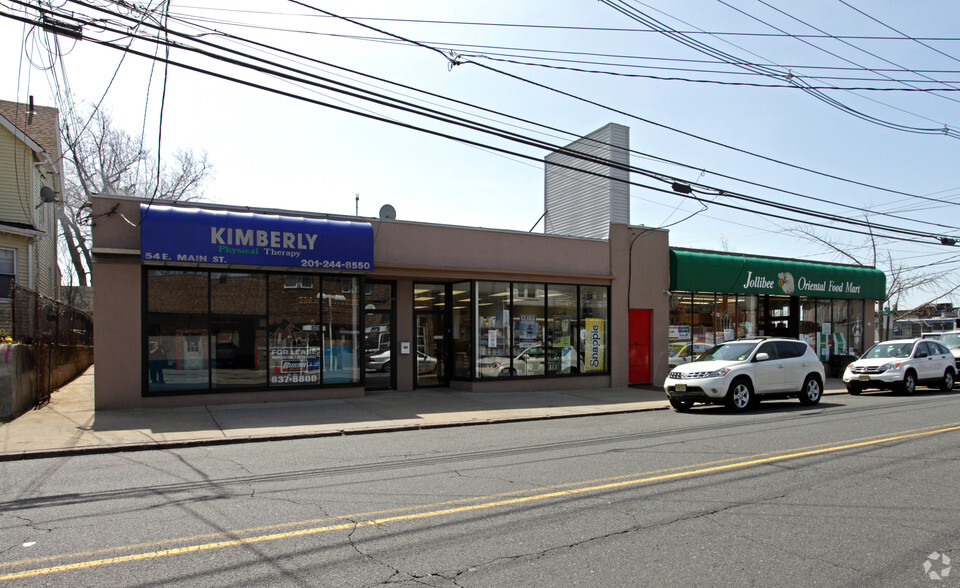 46-54 E Main St, Bergenfield, NJ for sale - Primary Photo - Image 1 of 1