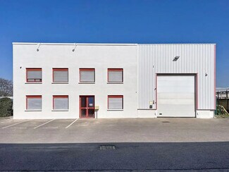 More details for 5 Allée Des Erables, Vénissieux - Light Industrial to Rent