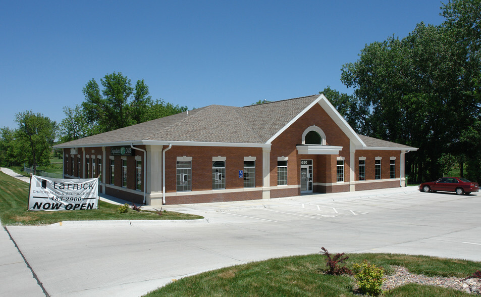 5630 S 84th St, Lincoln, NE for sale - Primary Photo - Image 1 of 1