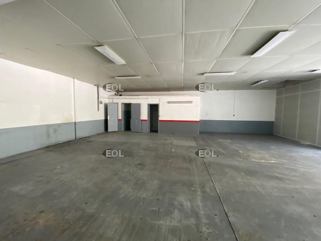 Light Industrial in Gémenos to rent Interior Photo- Image 1 of 4