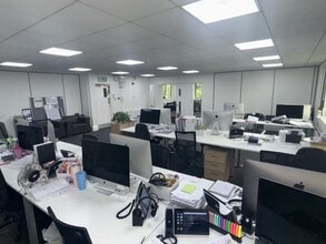 Bruntcliffe Way, Morley to rent Interior Photo- Image 1 of 7