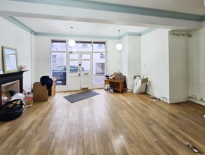 7 Caxton Pl, Newport to rent Interior Photo- Image 1 of 7