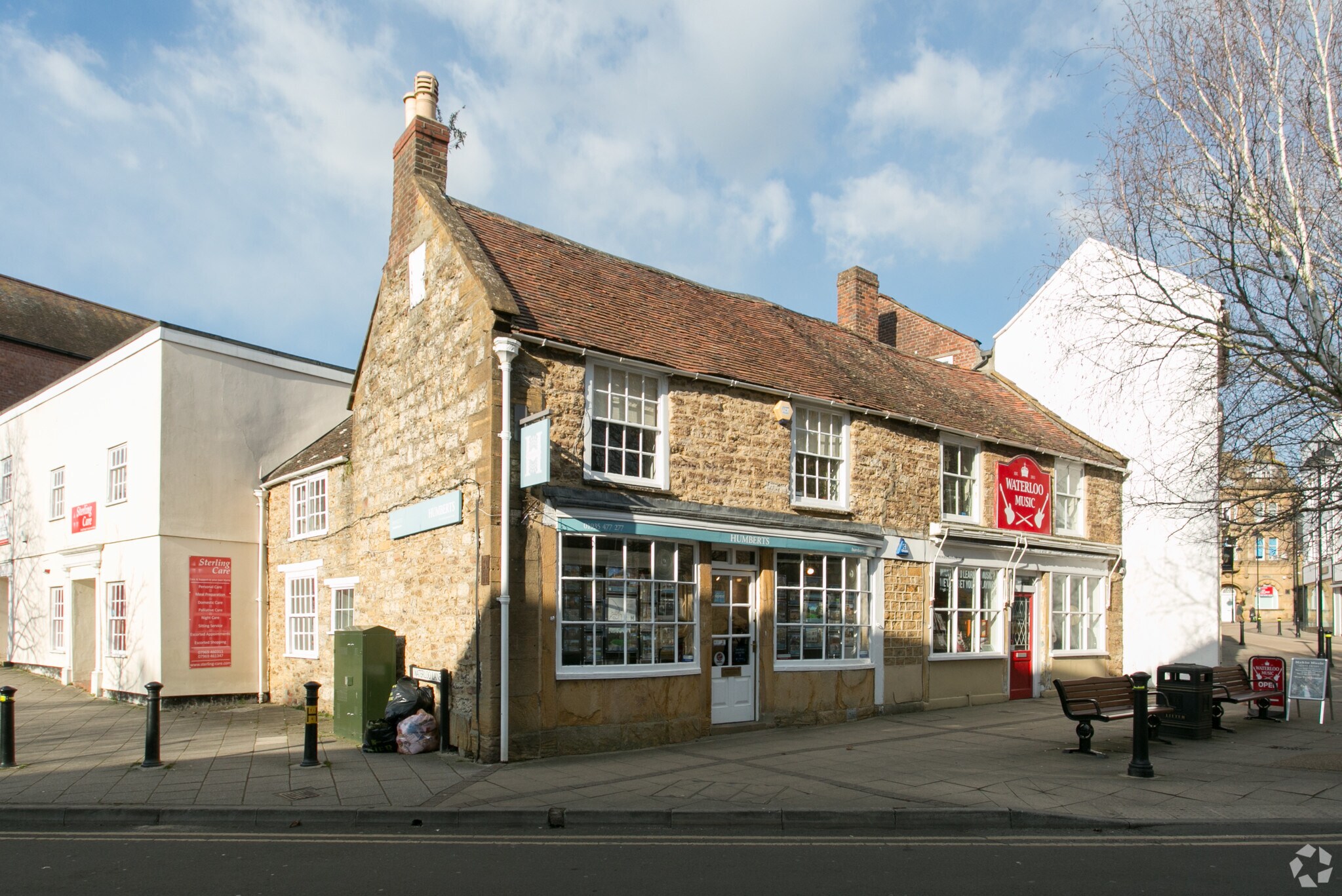 16B Hendford, Yeovil for sale Primary Photo- Image 1 of 1