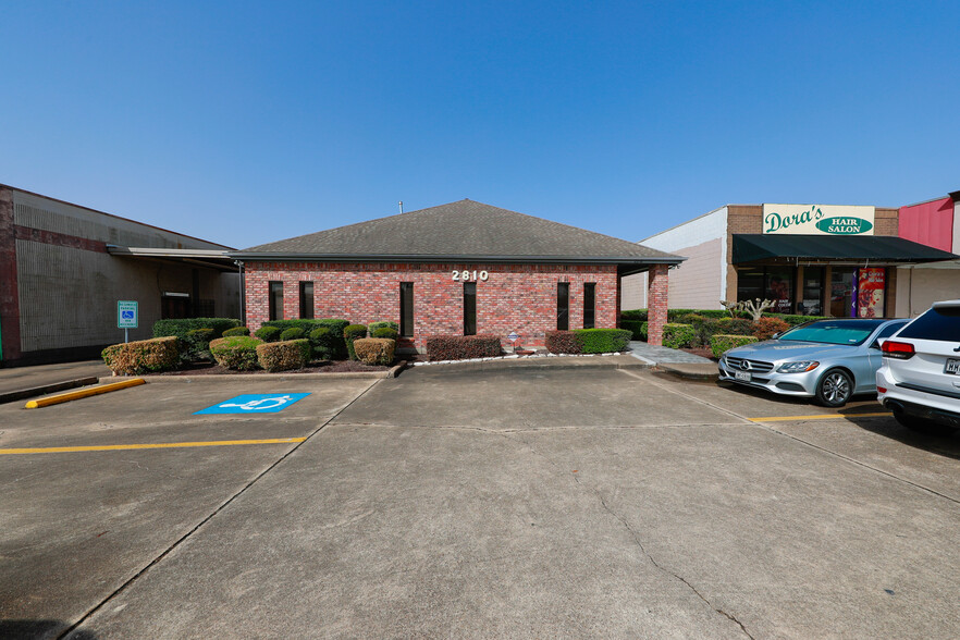 2810 Center St, Deer Park, TX for sale - Primary Photo - Image 1 of 1