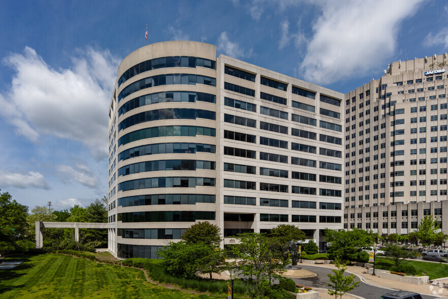 4601 N Fairfax Dr, Arlington, VA for rent - Building Photo - Image 1 of 6