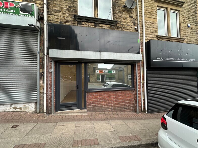 7 Station Rd, Wombwell to rent - Building Photo - Image 1 of 2