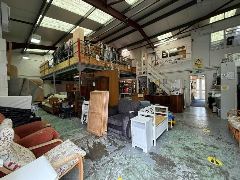 Brockhampton Ln, Havant to rent - Interior Photo - Image 2 of 8