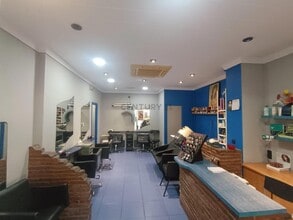 Retail in Barcelona, Barcelona to rent Interior Photo- Image 2 of 10