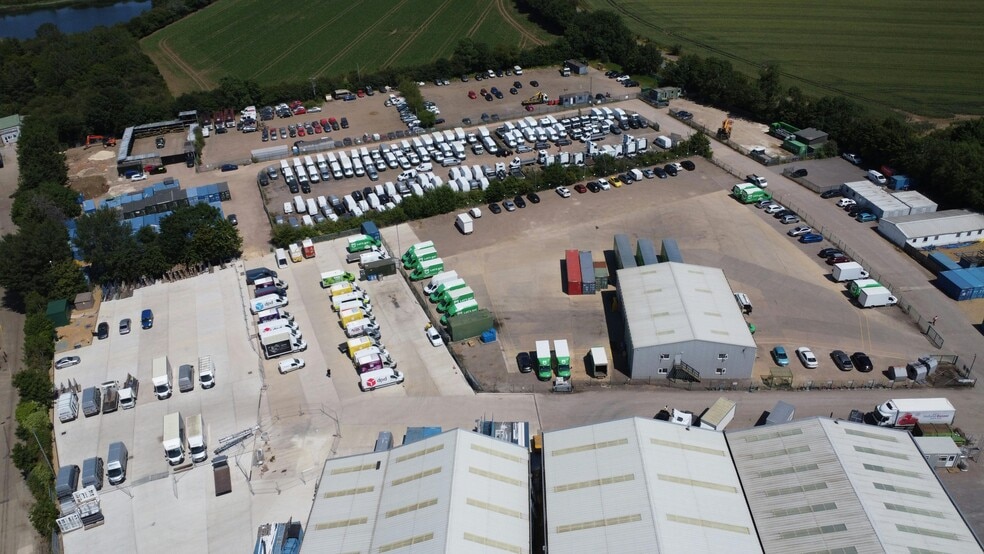 Plots 5-6 Broadway Business Park, Yaxley to rent - Building Photo - Image 2 of 8