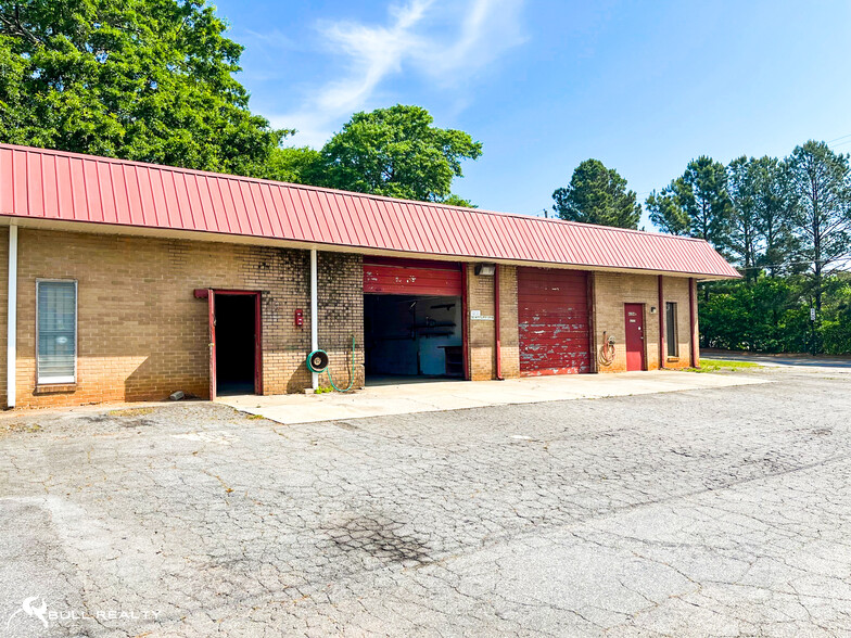 4204 Railroad Ave, Tucker, GA for rent - Building Photo - Image 3 of 9