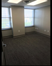 120 N Congress St, Jackson, MS for rent Interior Photo- Image 2 of 4