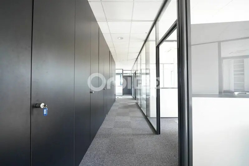 2 Allée Du Moulin Berger, Écully to rent - Interior Photo - Image 3 of 9