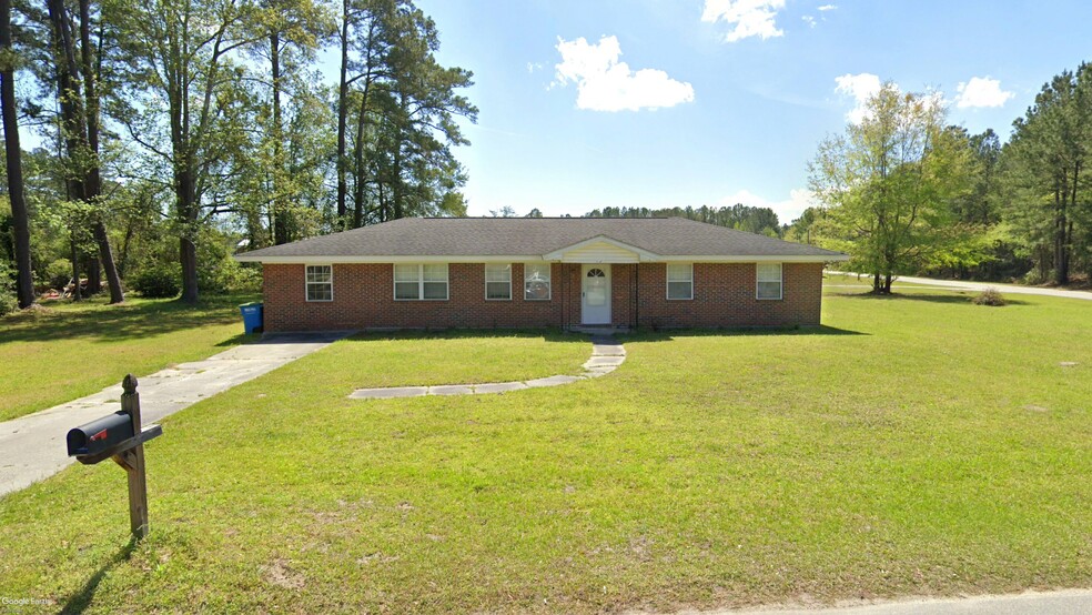 107 W 15th St, Rincon, GA for rent - Building Photo - Image 1 of 4