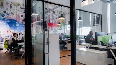 Park Row, Nottingham to rent Interior Photo- Image 1 of 2