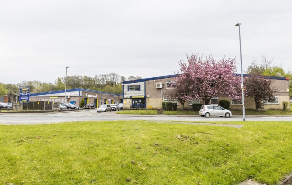 Dane St, Rochdale to rent - Building Photo - Image 3 of 7