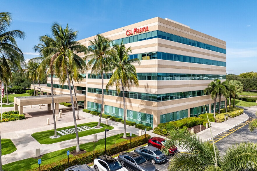 900 Broken Sound Pky NW, Boca Raton, FL to rent - Building Photo - Image 1 of 18