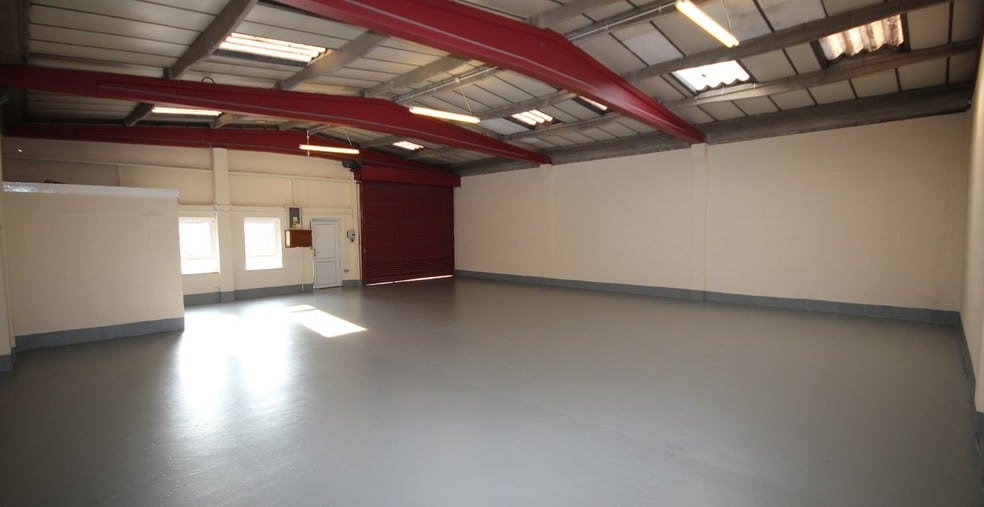 Cradley Rd, Cradley Heath to rent - Interior Photo - Image 3 of 3
