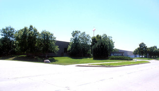 More details for 701 Devon Ave, Elk Grove Village, IL - Industrial for Rent