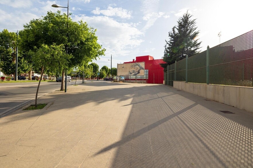 Calle Nelson Mandela, 12, Armilla, Granada for sale - Building Photo - Image 2 of 21