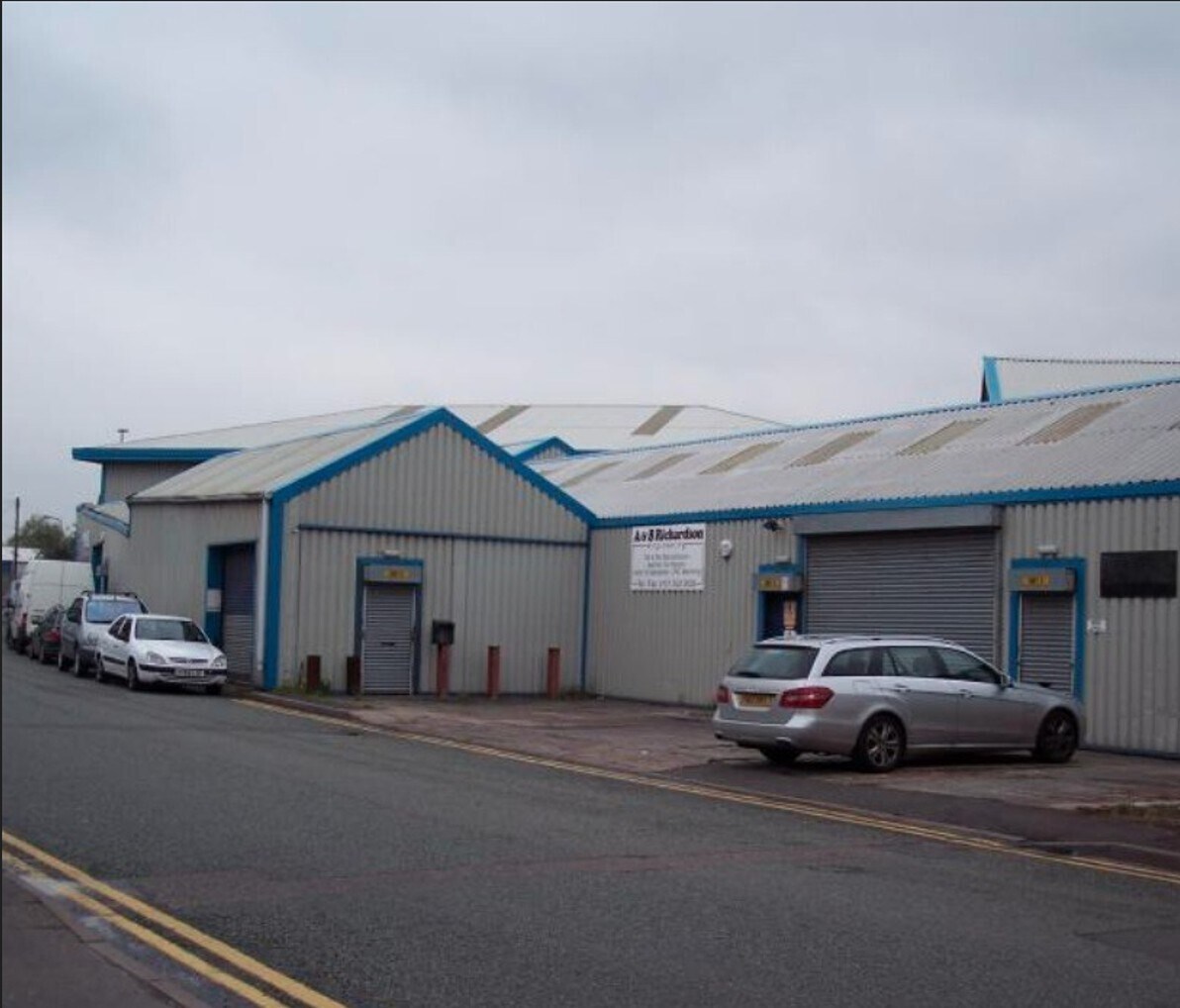 1-23 Potters Ln, Wednesbury to rent Building Photo- Image 1 of 4