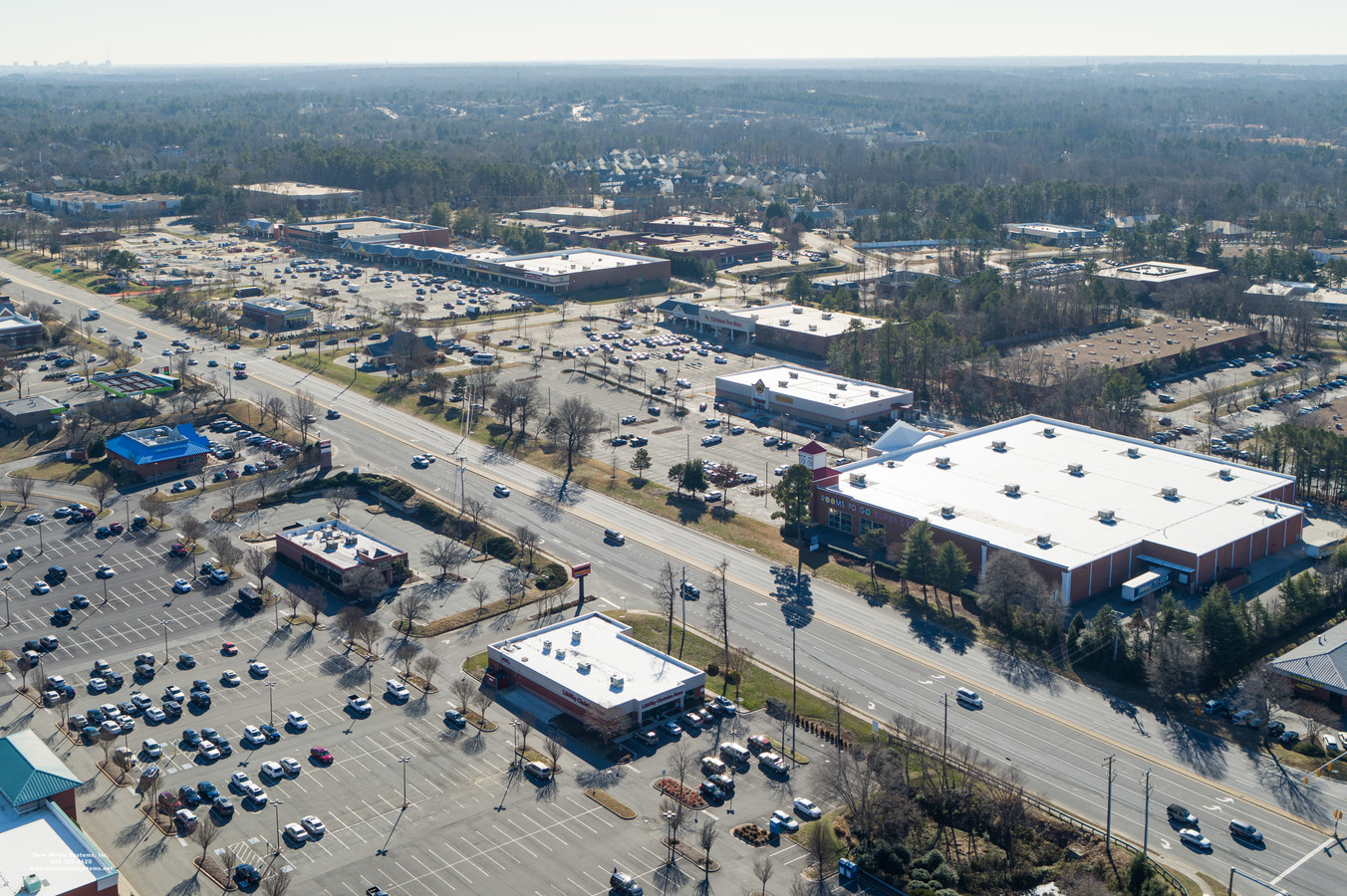 9840 W Broad St, Glen Allen 23060 UK