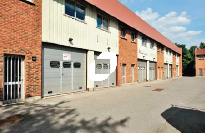 Light Industrial in Lisses to rent Building Photo- Image 1 of 11