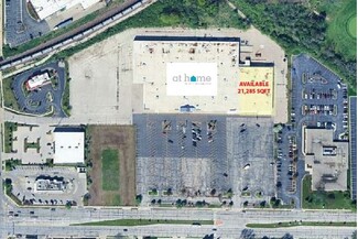 More details for 3203 N Mayfair Rd, Wauwatosa, WI - Retail for Rent