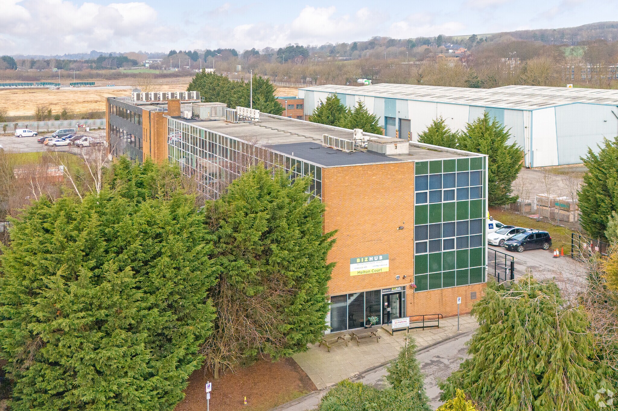 Gibson Ln, North Ferriby to rent Building Photo- Image 1 of 5