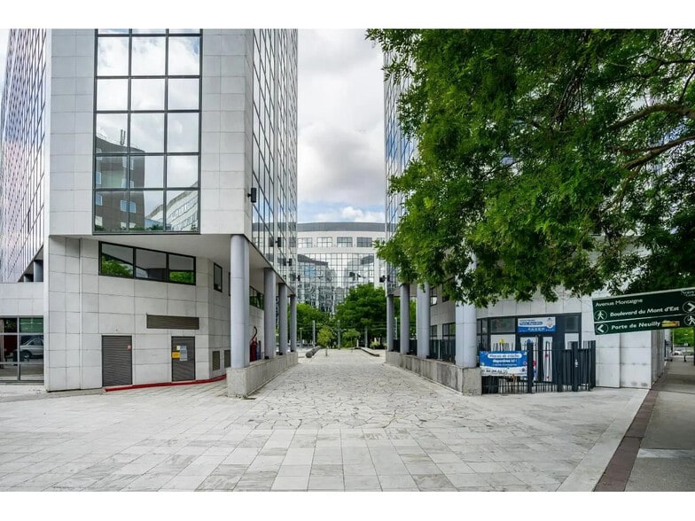 6 Avenue Montaigne, Noisy-le-Grand to rent - Building Photo - Image 2 of 28