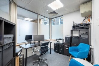 66 Buckingham Gate, London to rent Interior Photo- Image 2 of 7