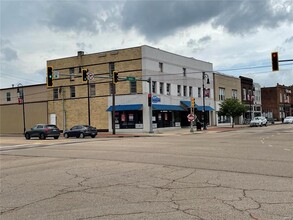 128 E Main St, Collinsville, IL for sale Building Photo- Image 1 of 1