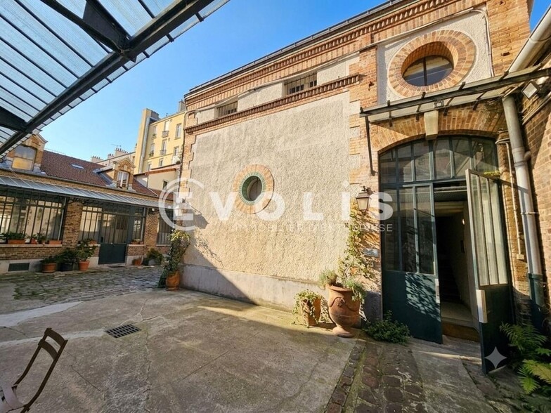 Office in Malakoff to rent - Building Photo - Image 2 of 27