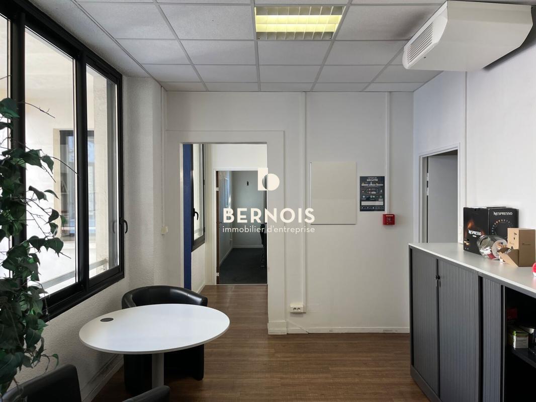 Office in Toulon for sale Interior Photo- Image 1 of 10