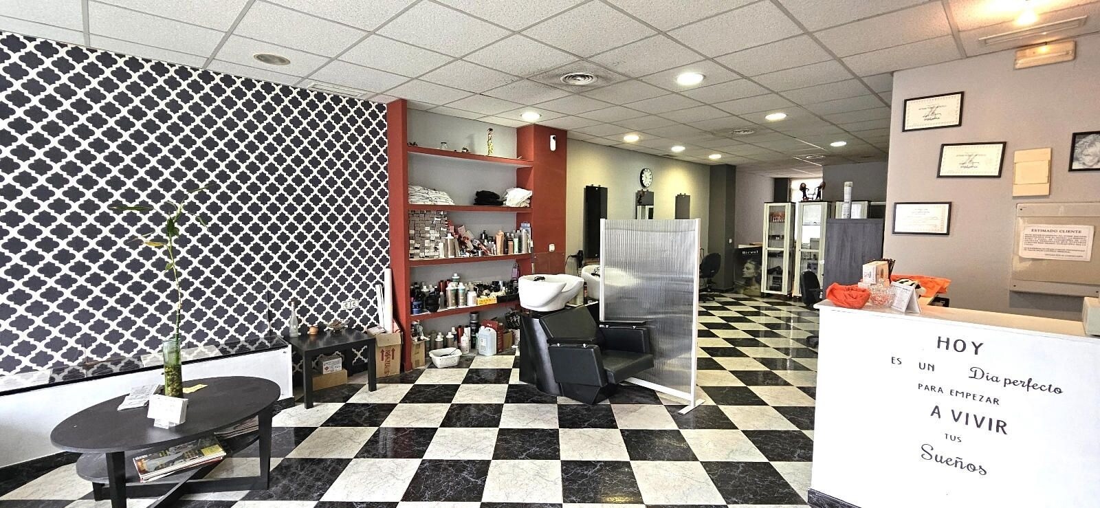 Retail in Cabanillas del Campo, Guadalajara to rent Interior Photo- Image 1 of 11