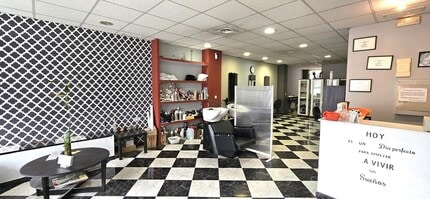 Retail in Cabanillas del Campo, Guadalajara to rent Interior Photo- Image 1 of 11