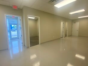 2290-2398 NW 119th St, Miami, FL to rent Building Photo- Image 1 of 4