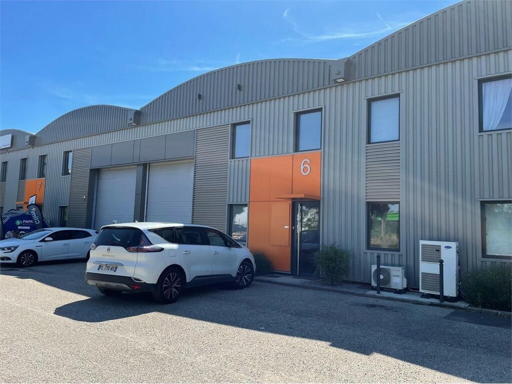 Location Local d'activités 440 m² - Photo 1